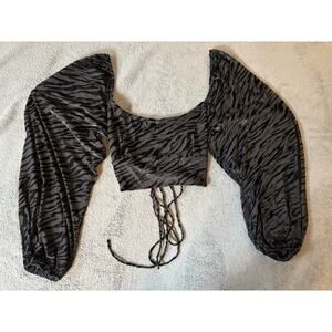 Emory Park Crop Top Tie Back Puff Sleeve Animal Print Size L